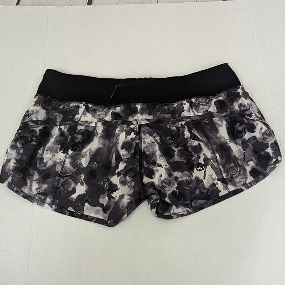 Lululemon Speed Short Lined Mini Obscurred Black Roses 10 - Picture 3 of 6